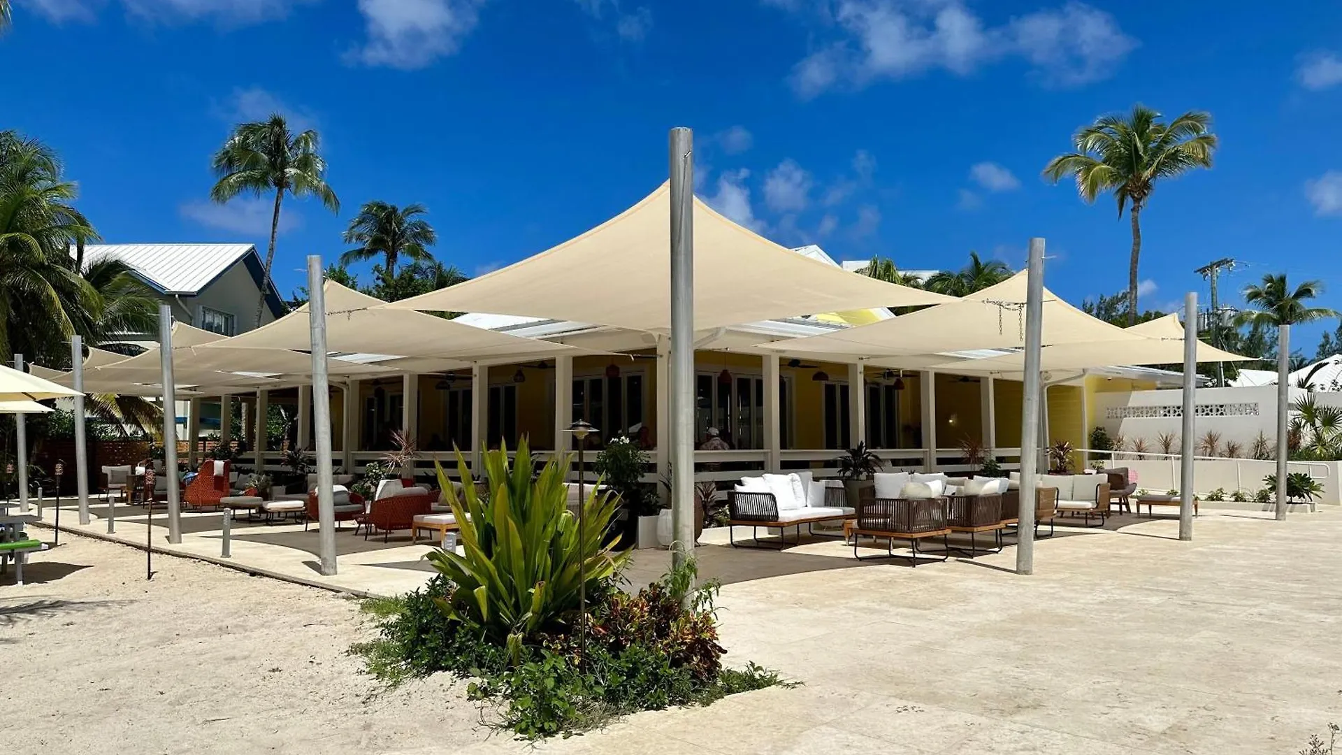 Island House #16 At Rum Point Driftwood Village Holiday home